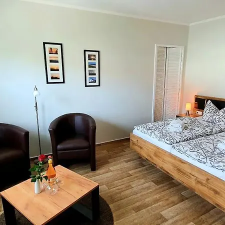 Strandlaeufer Darsser Weg ホームステイ ツィングシュト