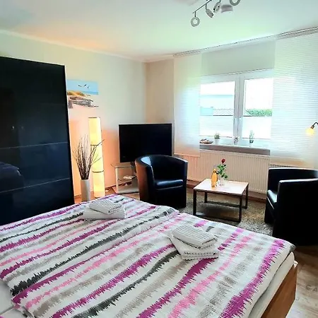 Strandlaeufer Darsser Weg ホームステイ *